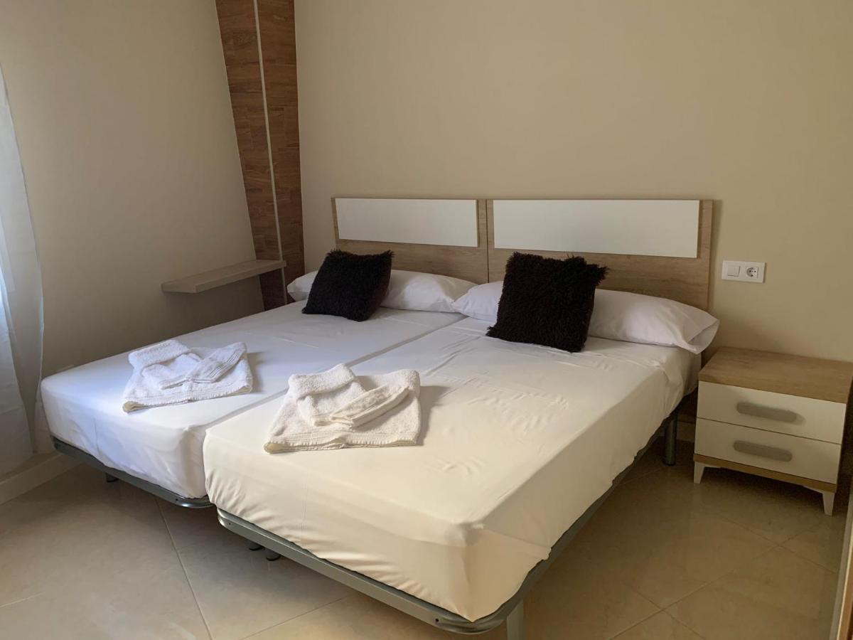 Apartamentos La Union Arroyo de la Luz Екстериор снимка